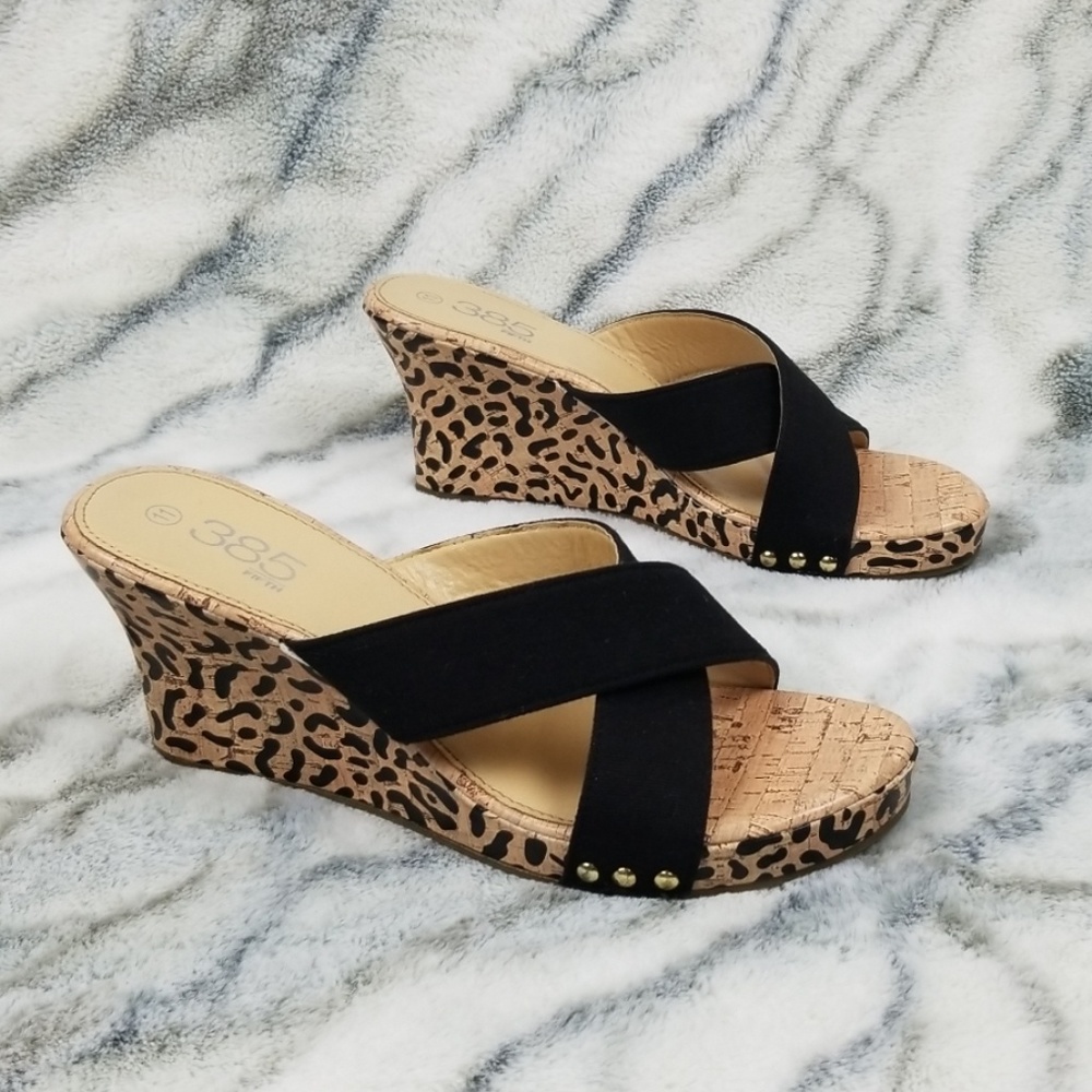 385 Fifth Leopard Print Wedge Sandals US 11 strap